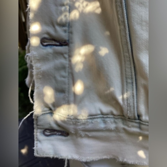 Ralph Lauren distressed white denim jacket lg. - Picture 11 of 16